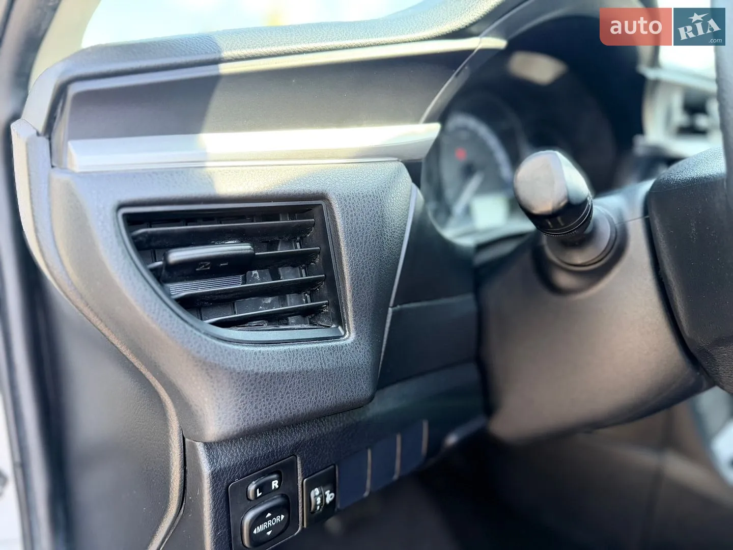 2016 Toyota Corolla - мініатюра 36