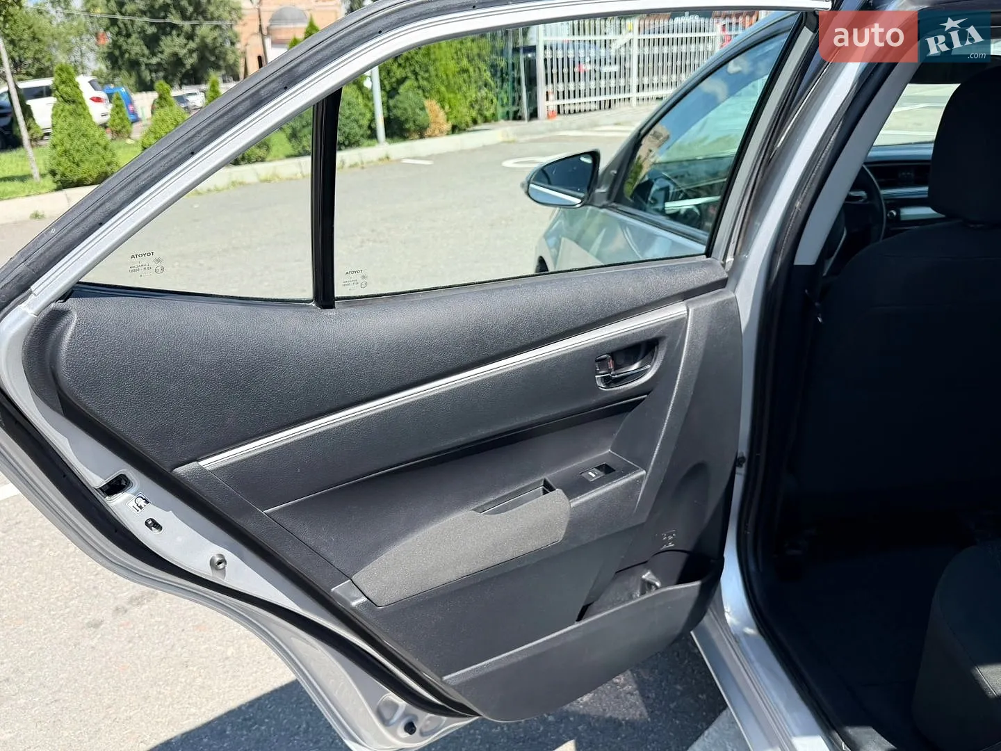 2016 Toyota Corolla - мініатюра 38