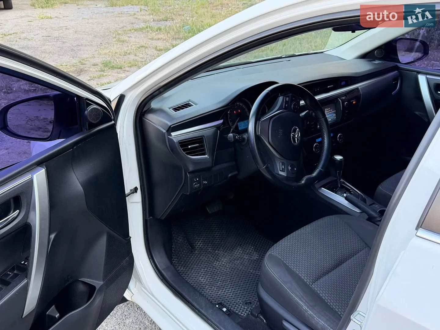 2015 Toyota Corolla - мініатюра 11