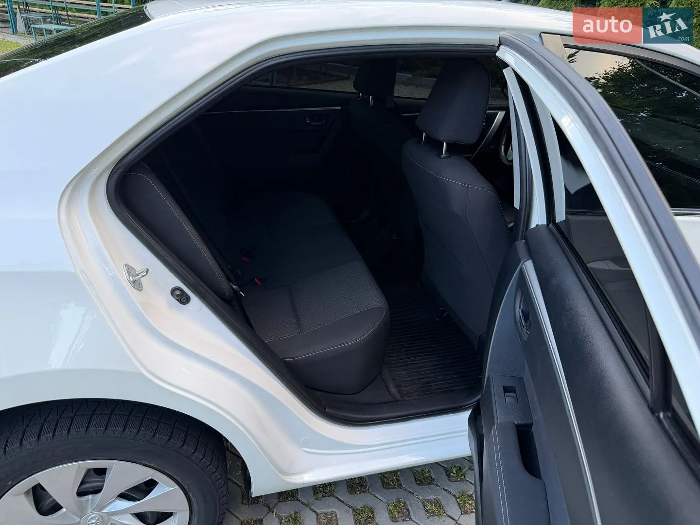 2013 Toyota Corolla - мініатюра 19