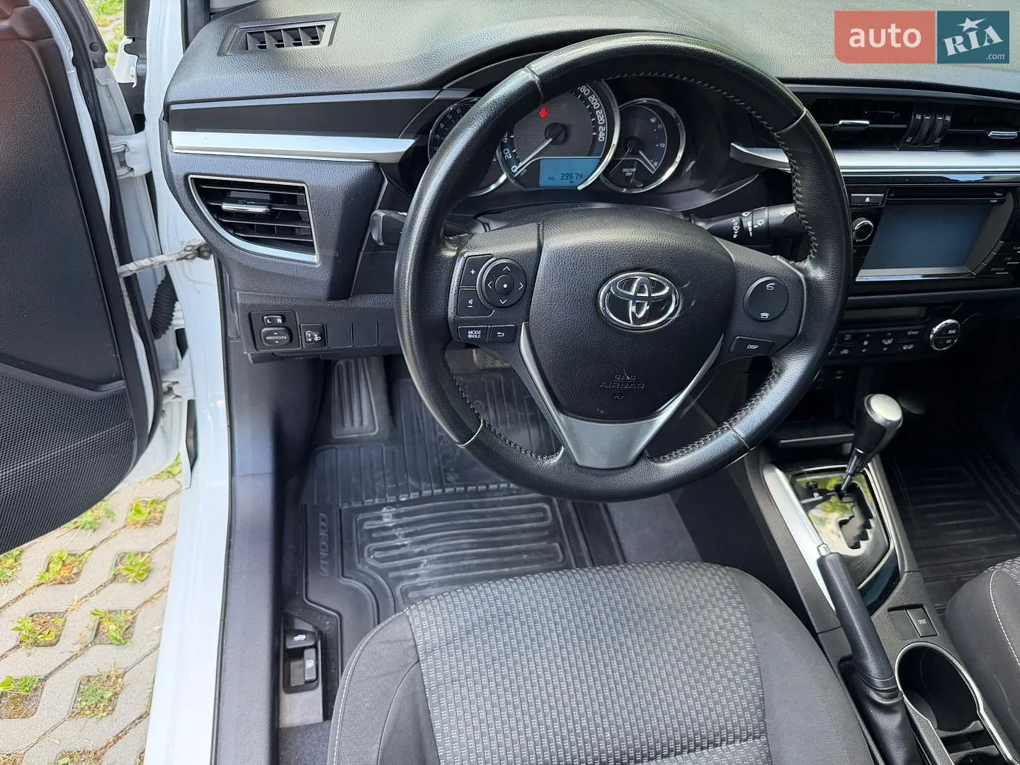 2013 Toyota Corolla - мініатюра 22