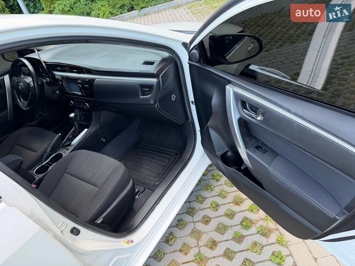 2013 Toyota Corolla - мініатюра 26