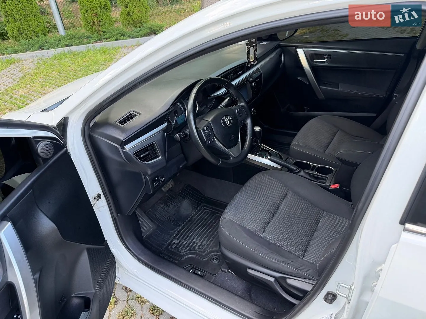 2013 Toyota Corolla - мініатюра 23