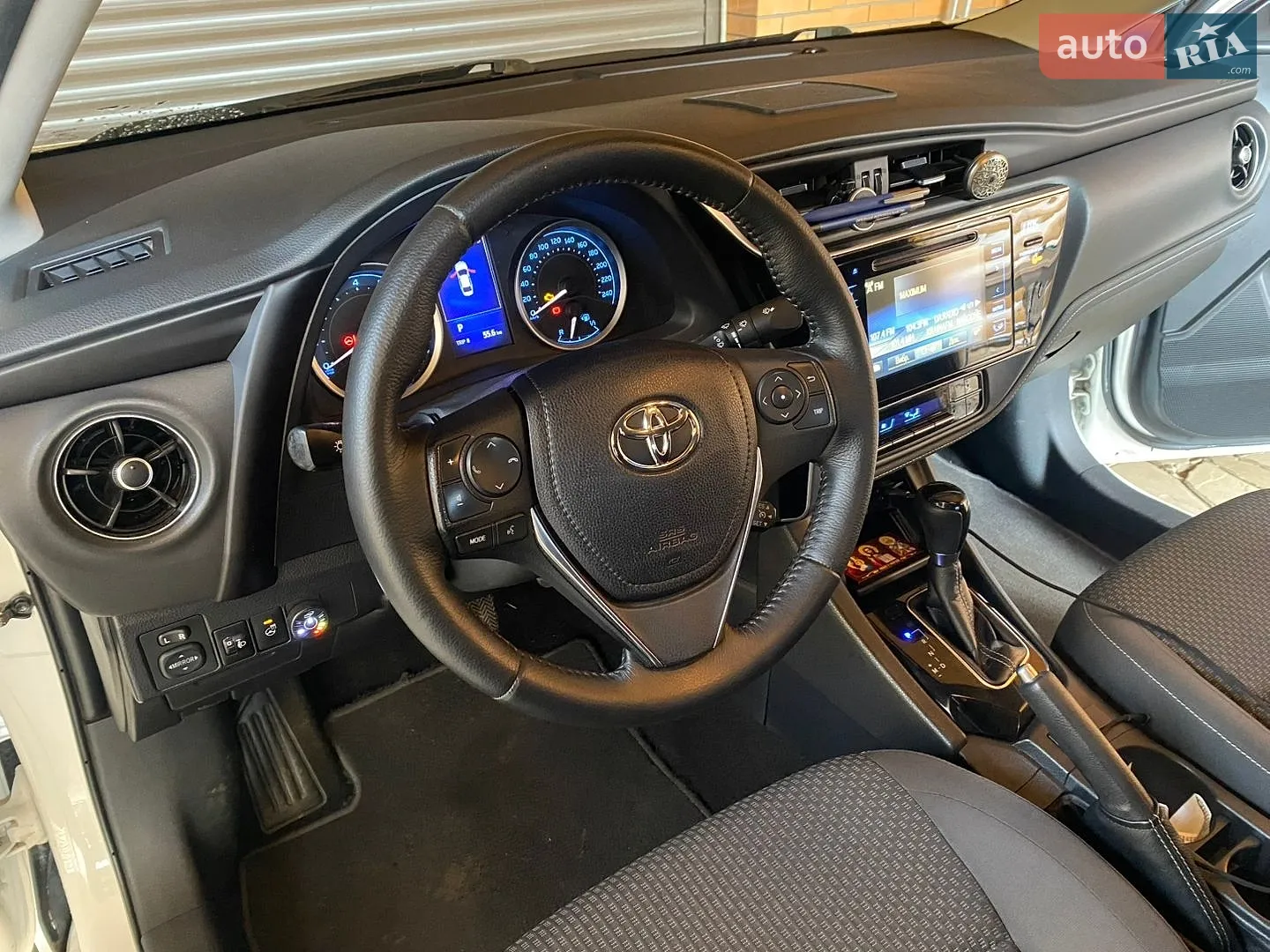 2017 Toyota Corolla - мініатюра 8