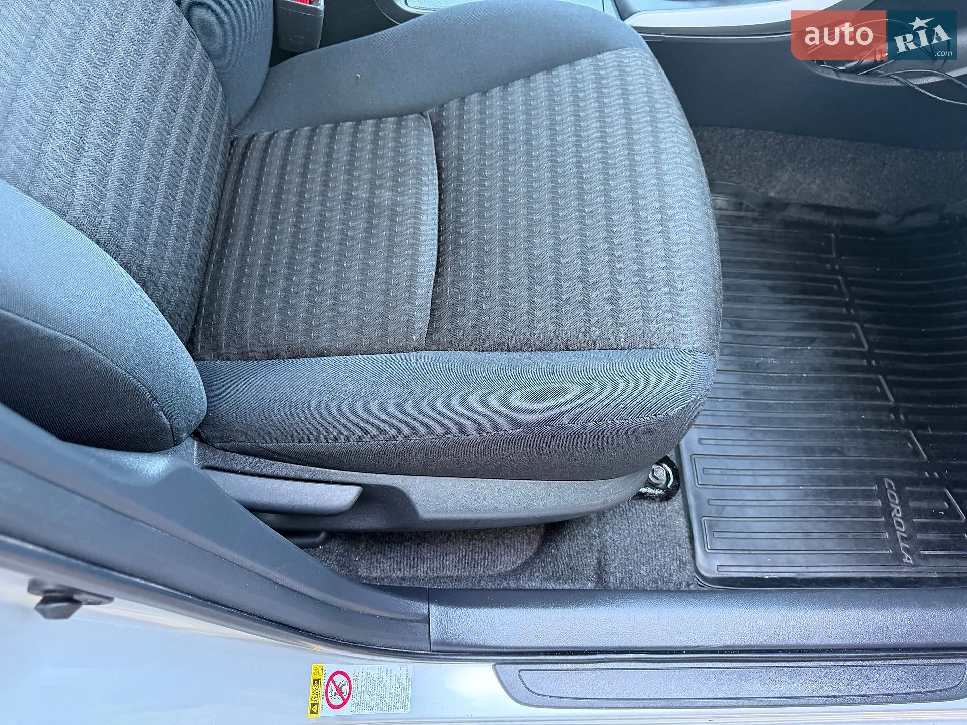 2011 Toyota Corolla - мініатюра 25