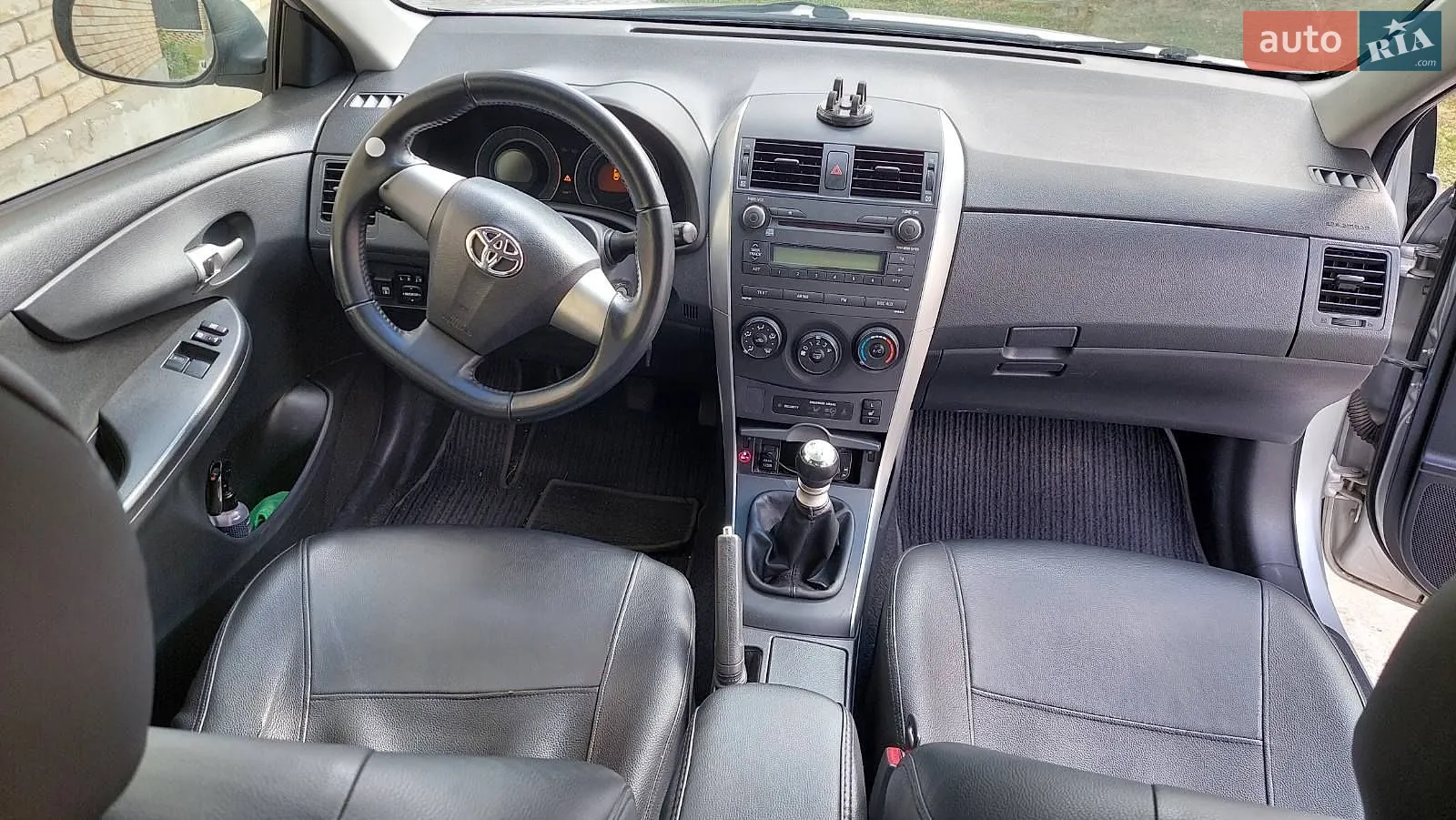2010 Toyota Corolla - мініатюра 6