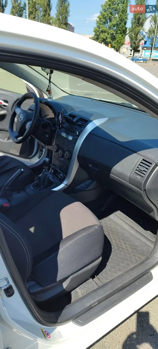 2012 Toyota Corolla - мініатюра 29