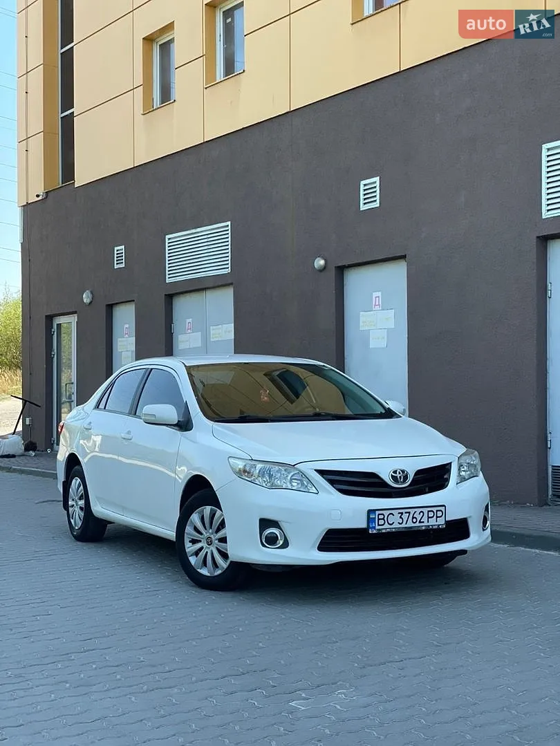 2011 Toyota Corolla - мініатюра 2