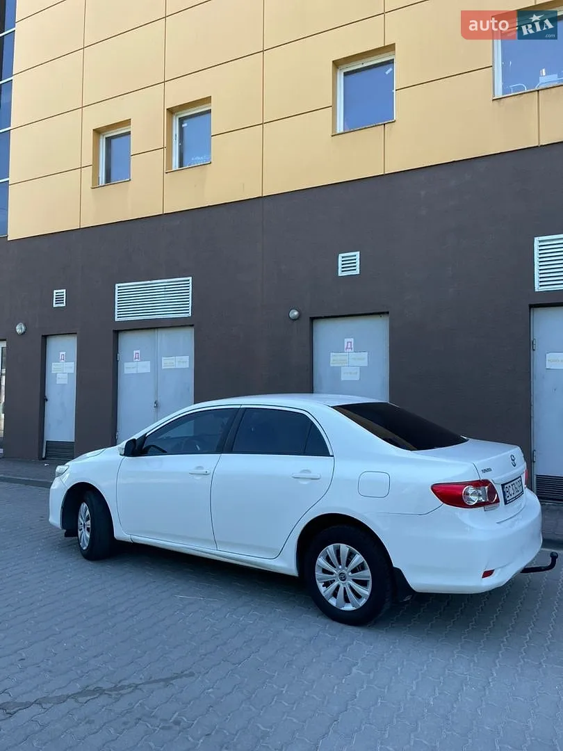2011 Toyota Corolla - мініатюра 8