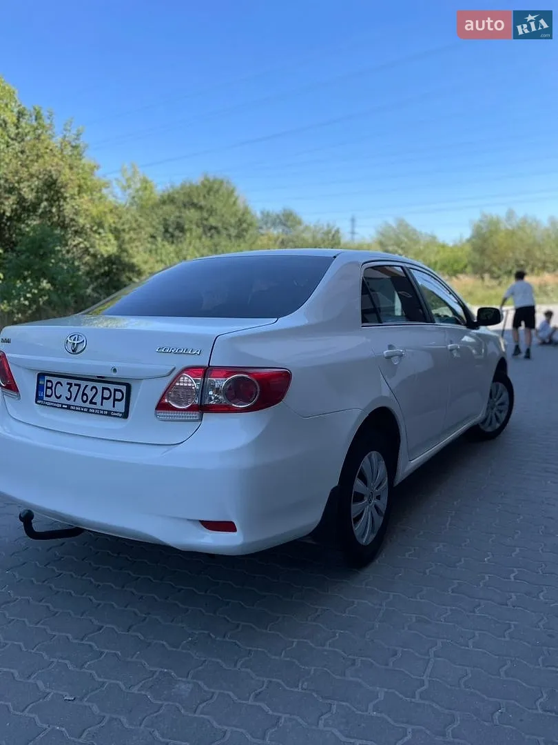 2011 Toyota Corolla - мініатюра 12