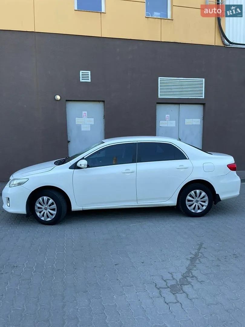 2011 Toyota Corolla - мініатюра 7