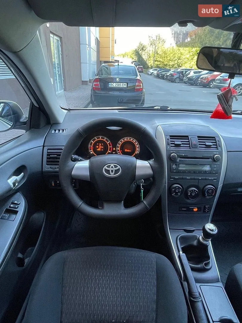 2011 Toyota Corolla - мініатюра 18