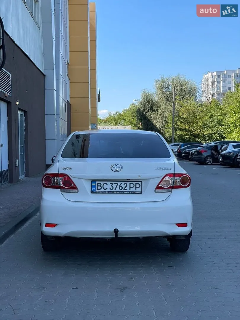 2011 Toyota Corolla - мініатюра 11