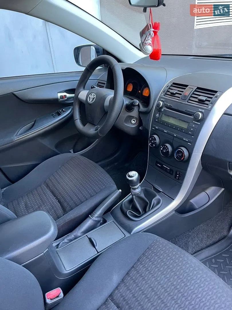 2011 Toyota Corolla - мініатюра 22