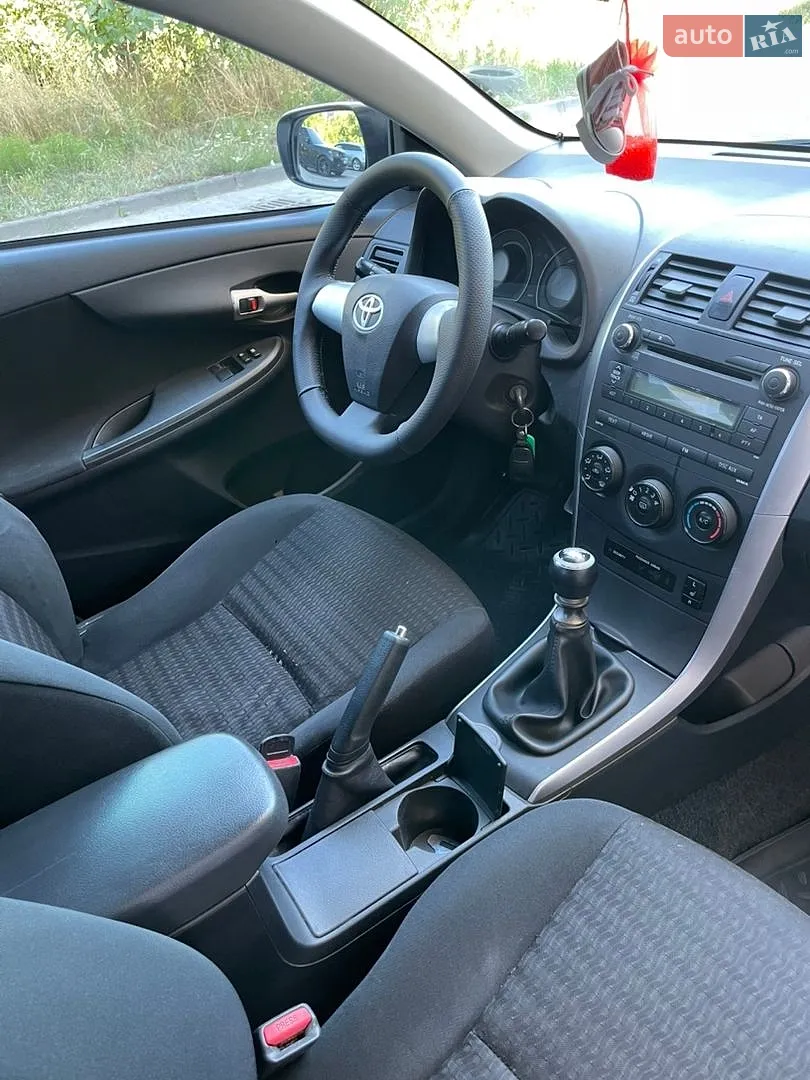 2011 Toyota Corolla - мініатюра 23