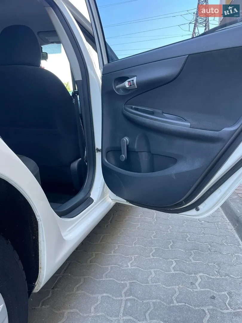 2011 Toyota Corolla - мініатюра 36
