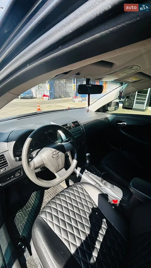 2013 Toyota Corolla - мініатюра 24