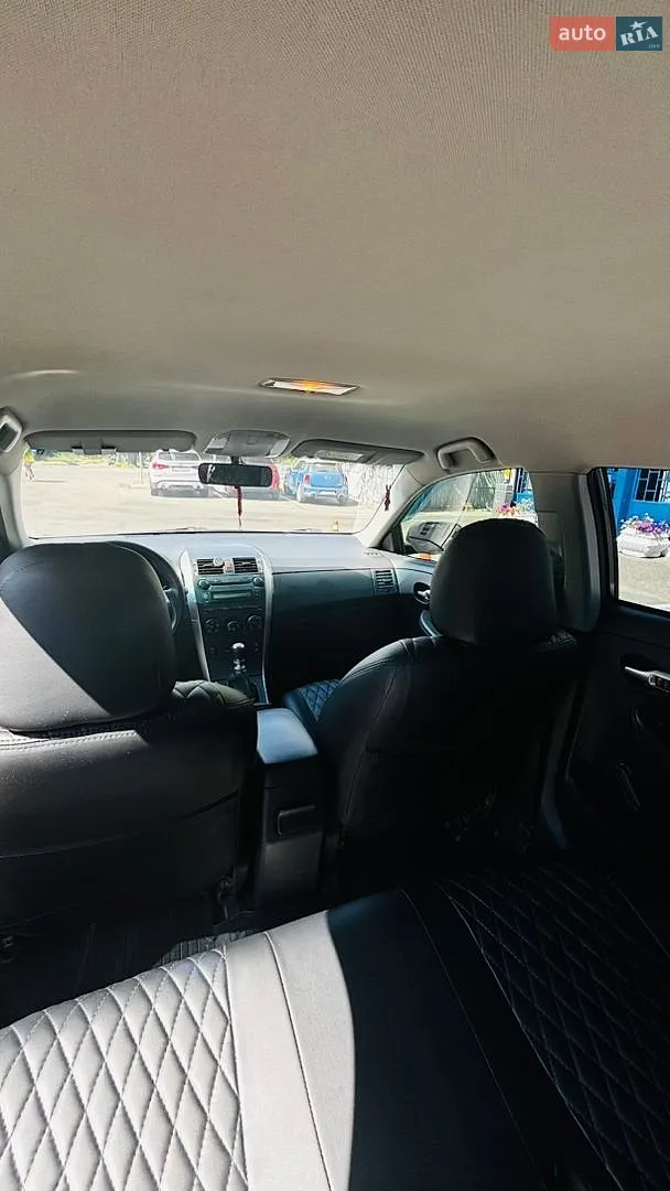 2013 Toyota Corolla - мініатюра 28