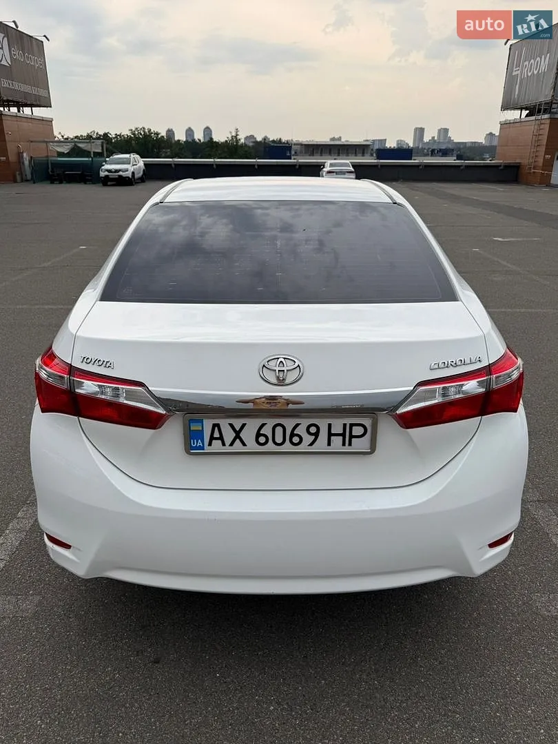 2013 Toyota Corolla - мініатюра 9