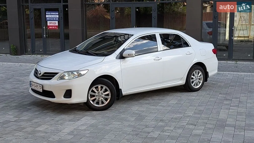 2011 Toyota Corolla - мініатюра 9