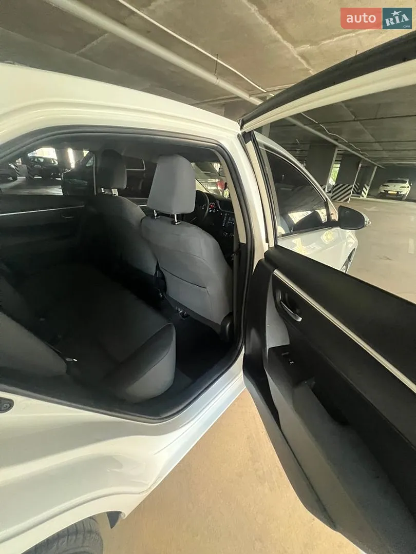 2017 Toyota Corolla - мініатюра 9