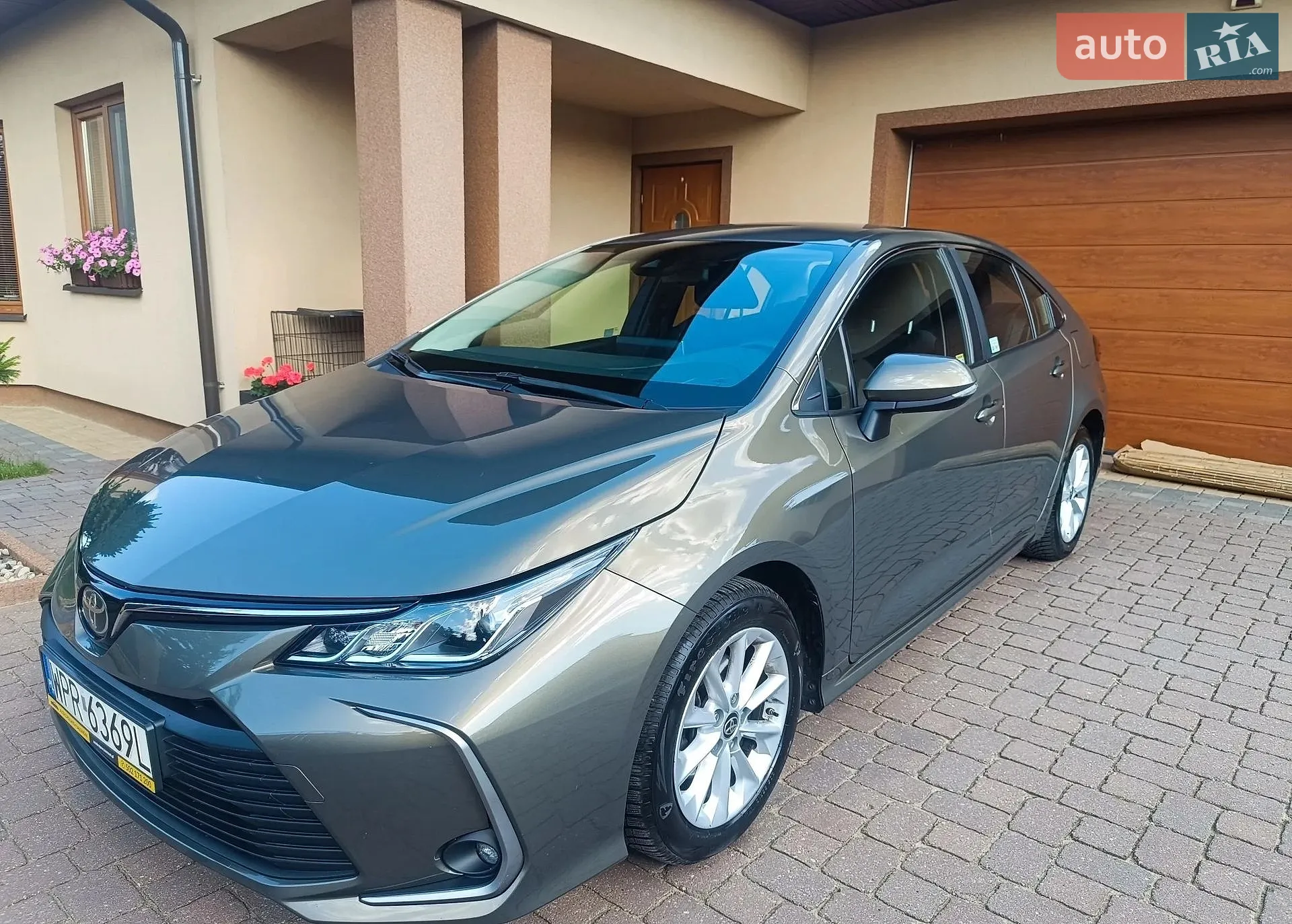 2022 Toyota Corolla - фото 1
