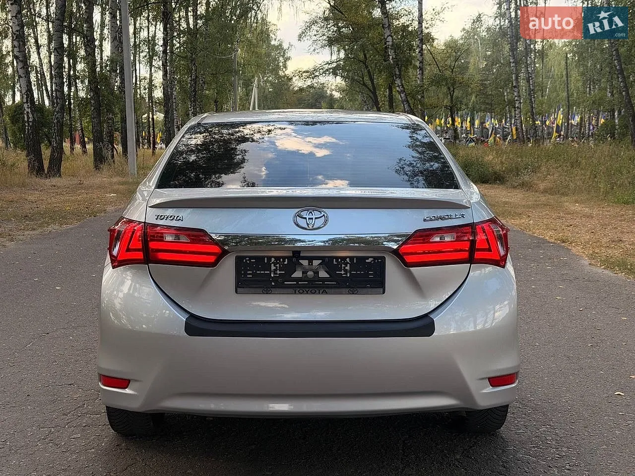 2015 Toyota Corolla - мініатюра 8