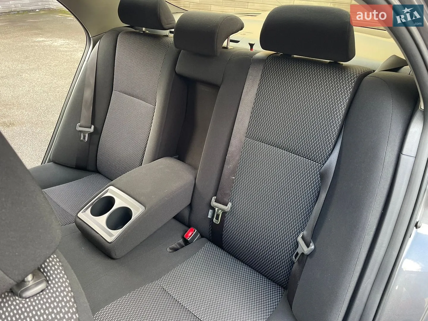 2010 Toyota Corolla - мініатюра 17
