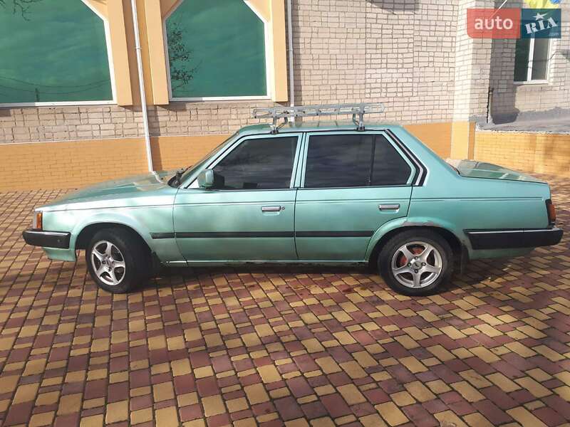 Седан Toyota Corona 1983 в Черноморске