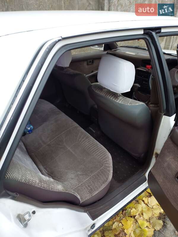 Седан Toyota Corona 1991 в Білгороді-Дністровському