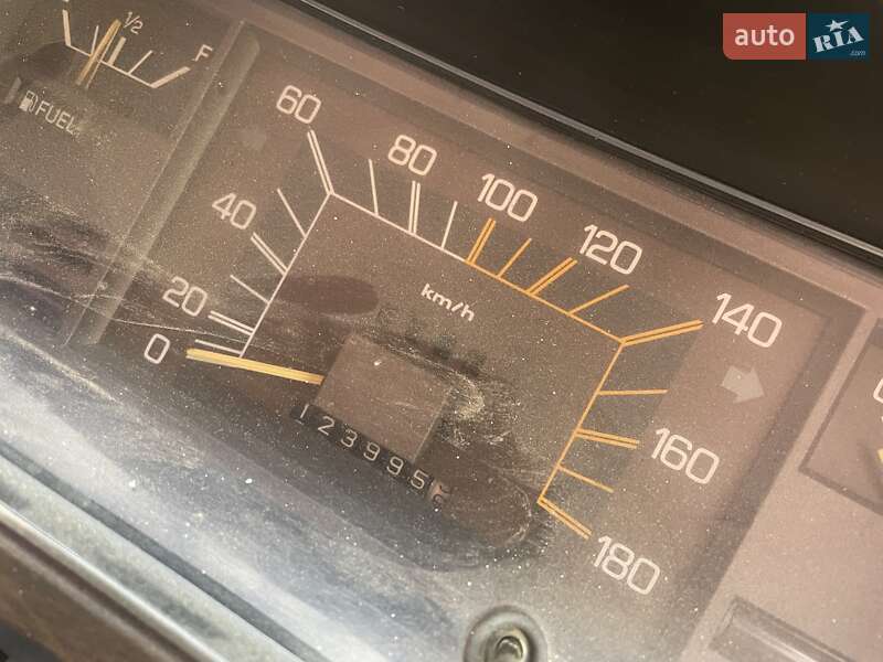 Седан Toyota Crown 1981 в Києві