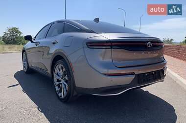 Внедорожник / Кроссовер Toyota Crown 2023 в 