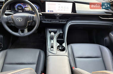 Внедорожник / Кроссовер Toyota Crown 2023 в 
