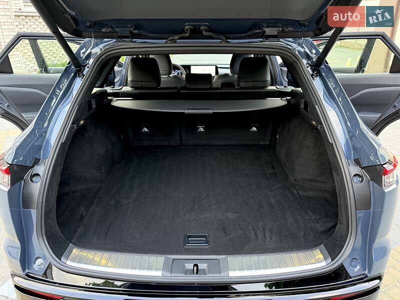 Позашляховик / Кросовер Toyota Crown 2024 в Вінниці