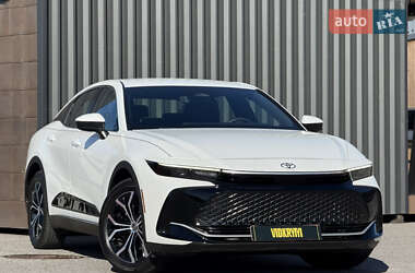 Внедорожник / Кроссовер Toyota Crown 2024 в 