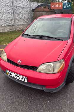 Седан Toyota Echo 2001 в Киеве