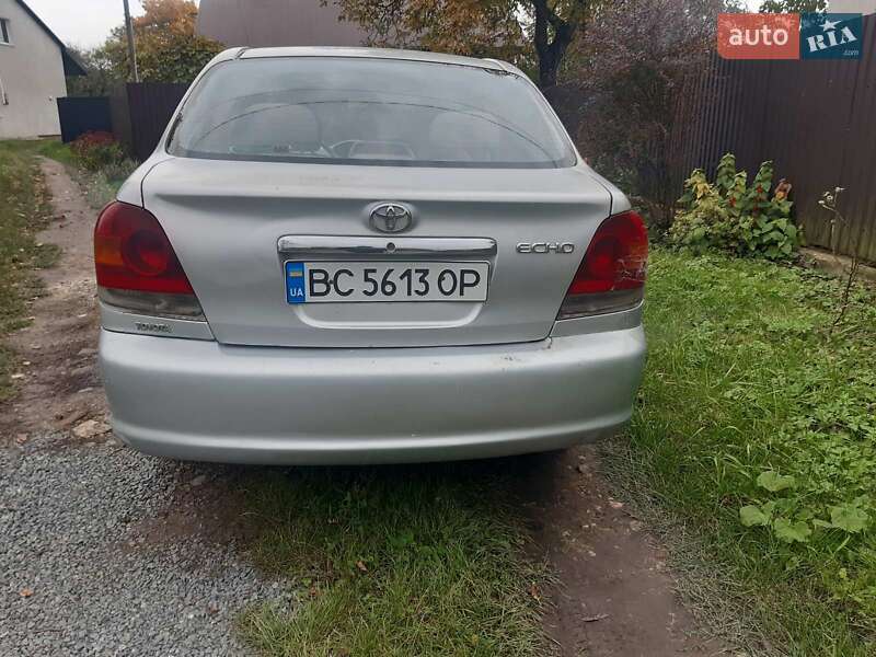 Седан Toyota Echo 2003 в Золочеве фото 3 Седан Toyota Echo 2003 в Золочеве