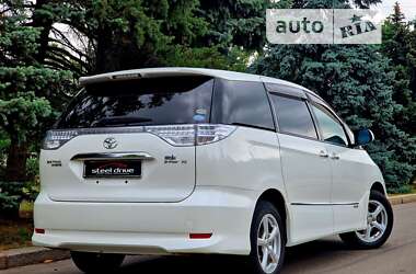 Минивэн Toyota Estima 2010 в Николаеве