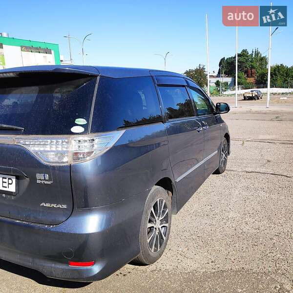 Минивэн Toyota Estima 2013 в Николаеве