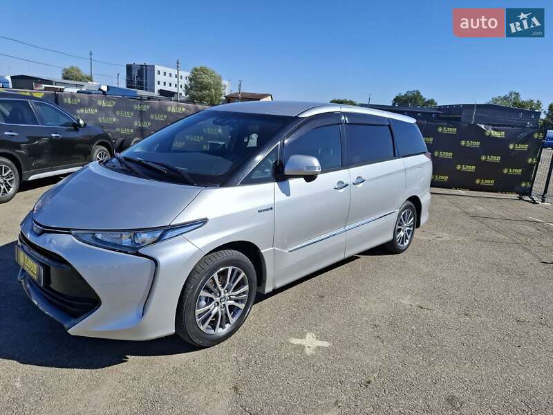 Минивэн Toyota Estima 2017 в Киеве фото 2 Минивэн Toyota Estima 2017 в Киеве