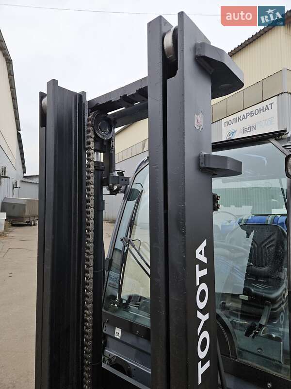 Вилочный погрузчик Toyota FG 2019 в Киеве фото 16 Вилочный погрузчик Toyota FG 2019 в Киеве