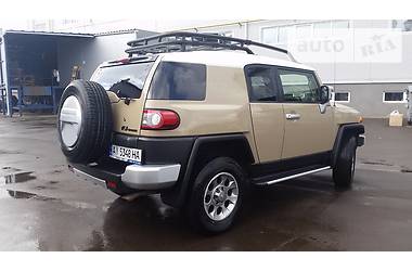 Внедорожник / Кроссовер Toyota FJ Cruiser 2013 в Киеве