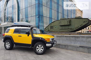 Позашляховик / Кросовер Toyota FJ Cruiser 2006 в Харкові