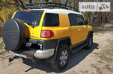 Позашляховик / Кросовер Toyota FJ Cruiser 2008 в 