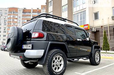 Внедорожник / Кроссовер Toyota FJ Cruiser 2013 в Киеве