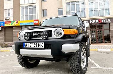 Внедорожник / Кроссовер Toyota FJ Cruiser 2013 в Киеве