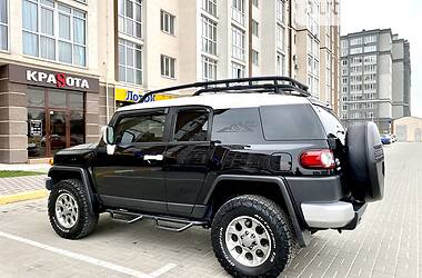 Внедорожник / Кроссовер Toyota FJ Cruiser 2013 в Киеве