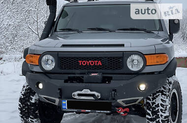 Позашляховик / Кросовер Toyota FJ Cruiser 2012 в Львові