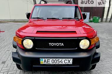 Внедорожник / Кроссовер Toyota FJ Cruiser 2012 в Днепре