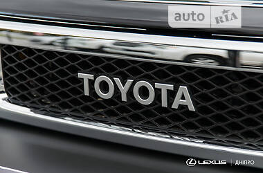 Внедорожник / Кроссовер Toyota FJ Cruiser 2021 в 